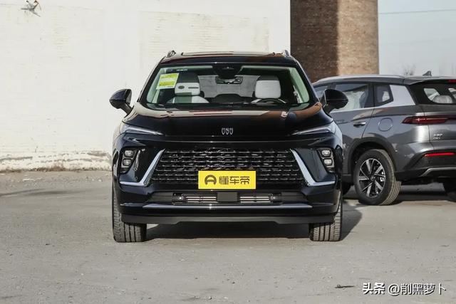12月新款SUV重磅上市，科技重塑未來出行體驗