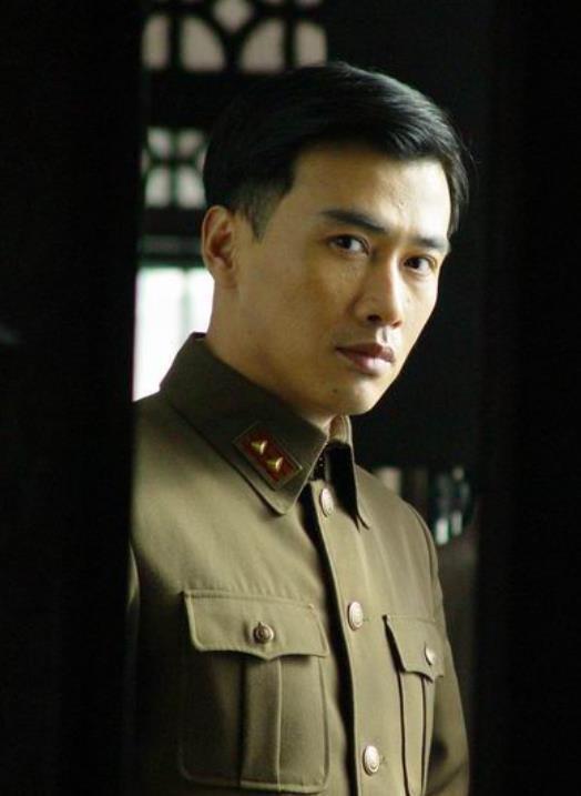 柳云龍主演的諜戰(zhàn)片電視劇大全集,??柳云龍主演的諜戰(zhàn)片電視劇大全集，帶你穿越風(fēng)云歲月！