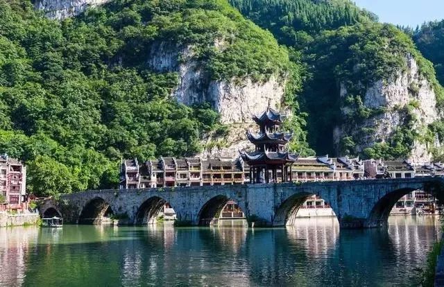 貴州旅游景點(diǎn)門(mén)票價(jià)格,貴州旅游景點(diǎn)門(mén)票價(jià)格——一場(chǎng)文化與自然的財(cái)富之旅