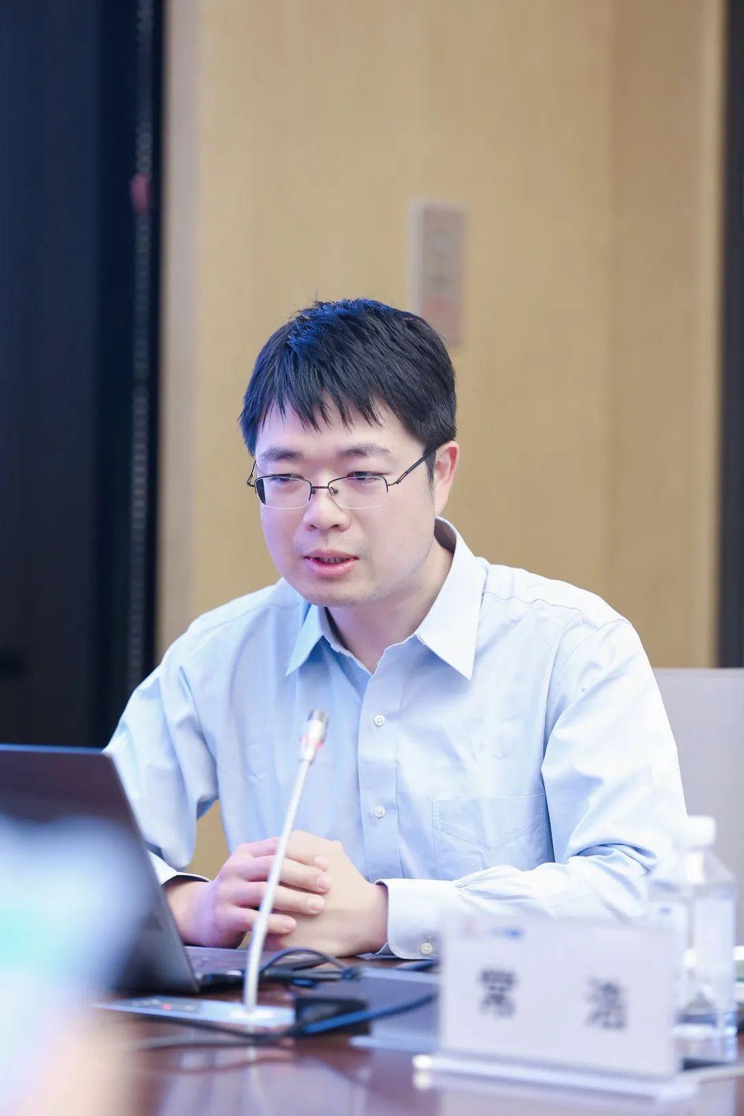 朗新科技，科技溫情與友情紐帶下的日常趣事與最新資訊