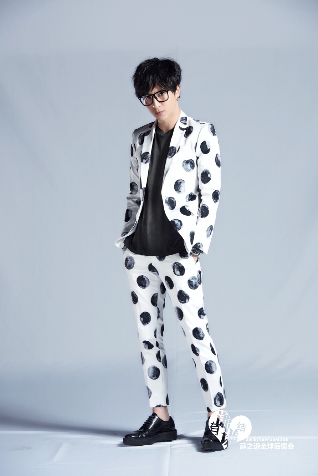 薛之謙最新寫真圖,薛之謙最新寫真圖制作步驟指南(初學者/進階用戶適用)