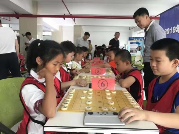 棋牌比賽之旅，探索自然美景，尋找內(nèi)心平靜的獨(dú)特體驗(yàn)