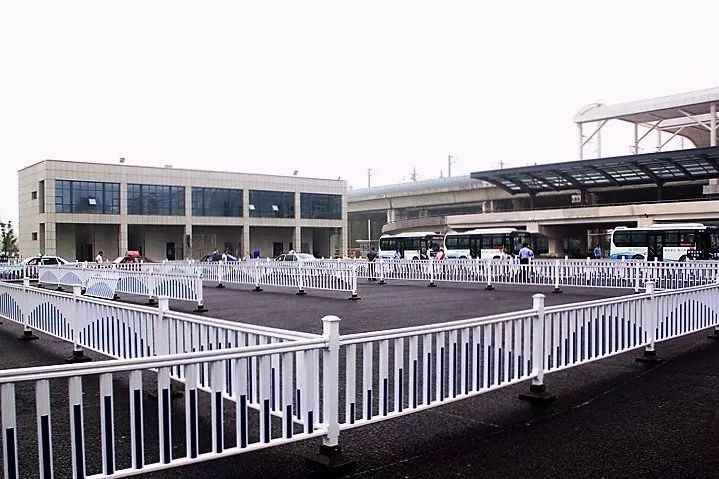 余姚高鐵站停車場的秘密與家的故事，停車費信息及旅途溫馨指南