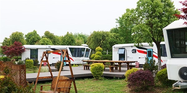 房車露營基地價(jià)格概覽與行情分析