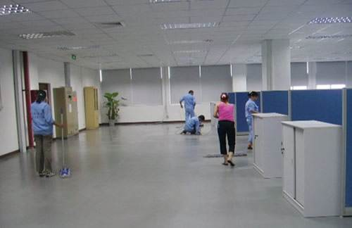 最新辦公室保潔員工作深度解析，多維度探討職責(zé)與角色