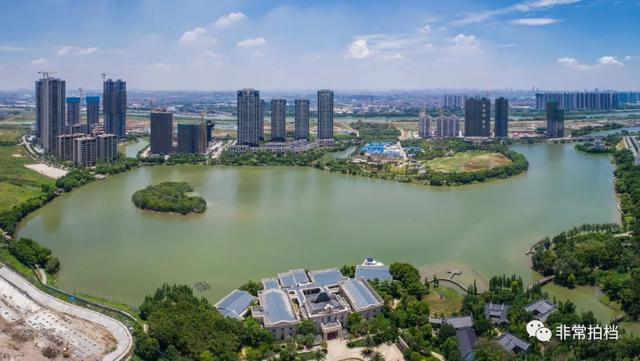 綠島湖一號最新動態(tài)揭秘，神秘角落與小巷風(fēng)情小店探秘