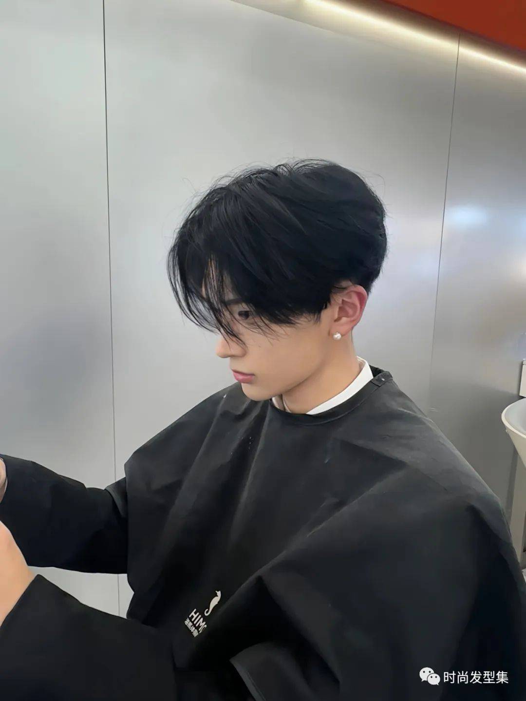 2025男士最新發(fā)型潮流趨勢大揭秘，時尚發(fā)型一網(wǎng)打盡！