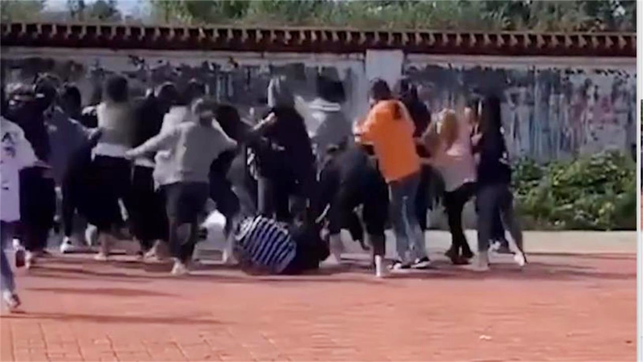 綏化貼吧熱議群架事件，學(xué)習(xí)改變命運，自信引領(lǐng)未來背后的力量