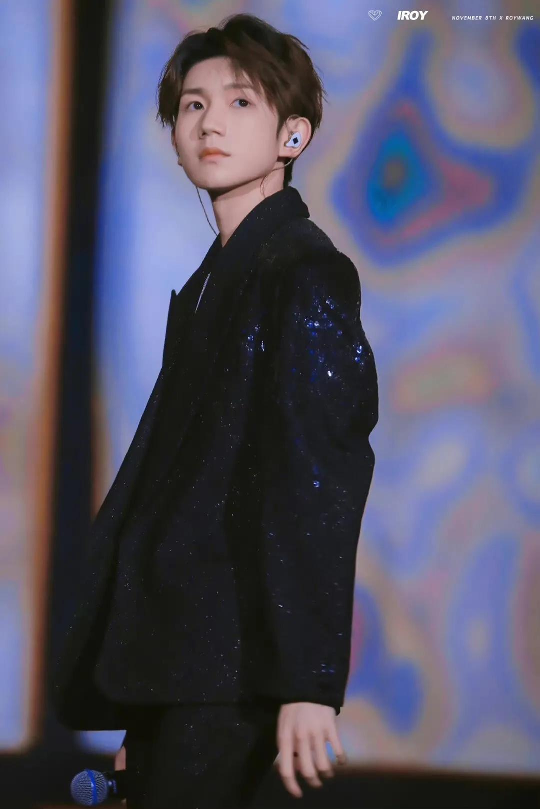 王源最新高清照片曝光，絕美瞬間一網(wǎng)打盡！