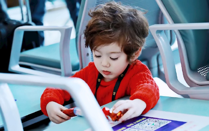 Jackson周嘉誠最新高科技產(chǎn)品引領(lǐng)未來生活潮流